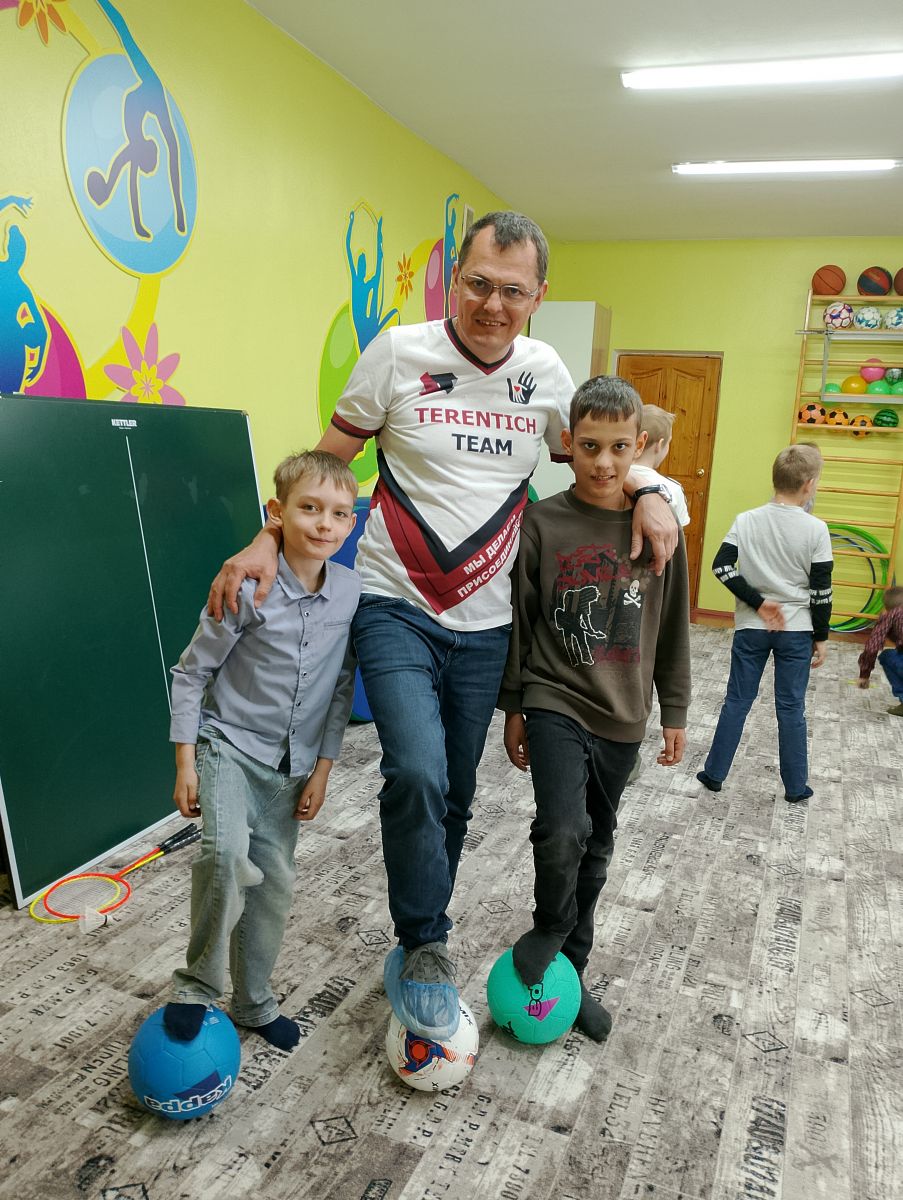 Встреча, радость и спорт Встреча, радость и спорт